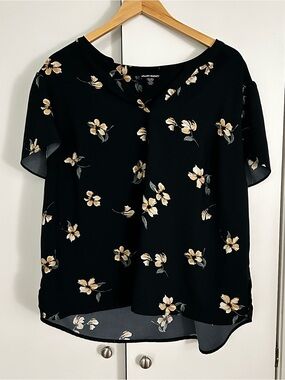 Hillary Radley V-Neck Floral Blouse